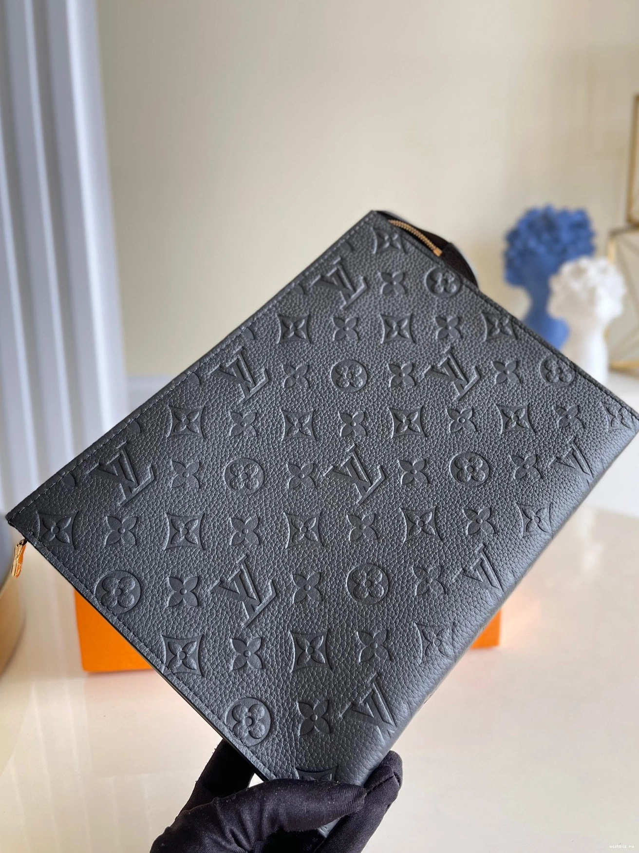 WIS LOUIS VUITTON VOYAGE POCHETTE 1001